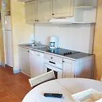 מלון דירות Victoria Garden 3*