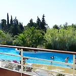 Victoria Garden