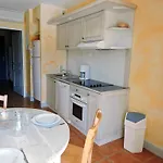 מלון דירות Victoria Garden 3*