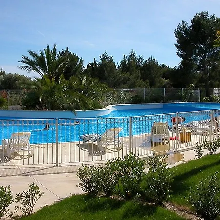 Victoria Garden 3*
