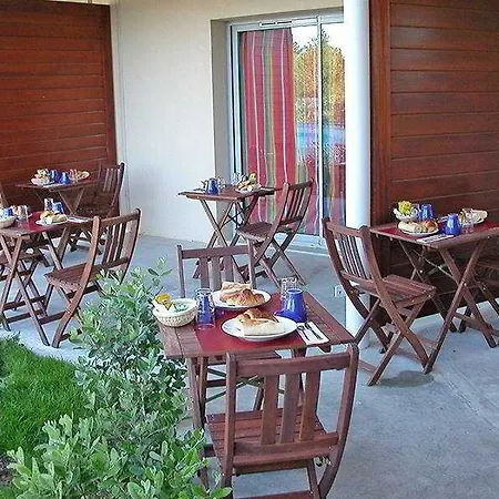 Ξενοδοχείο με διαμερίσματα Victoria Garden